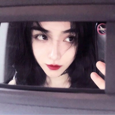 16张高清时尚潮酷女生头像 适合当QQ头像的潮流女生图