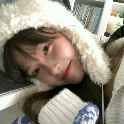 33张高清潮范可爱真人女生QQ头像合集