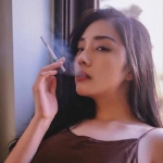 24张高清霸气超拽女生微信头像 酷飒感拉满