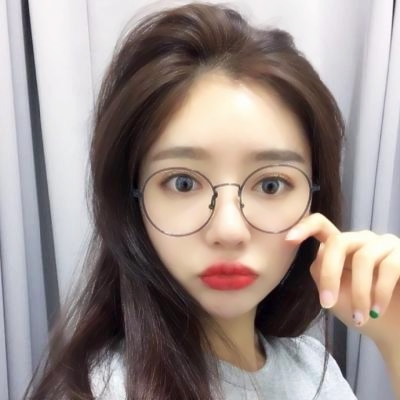 戴眼镜头像女生高清合集 21张唯美氛围感头像直接存