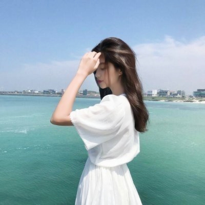 20张高清治愈感拉满的蓝天女生头像 每一张都超适合当头像