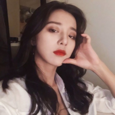 36张高清真实感女生个性时尚头像合集