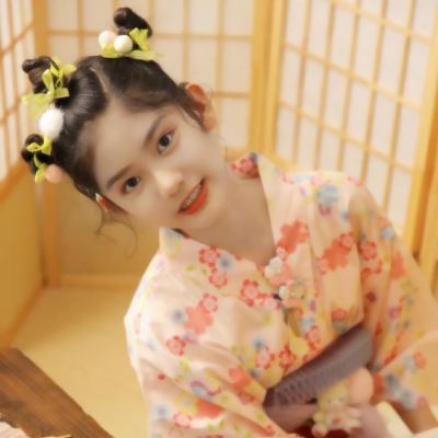 34张高清真人少女唯美意境头像合集