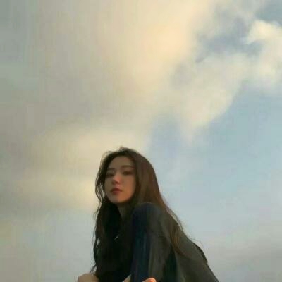 36张高清好看的成熟气质女生微信头像 适配女生日常使用