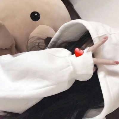12张高清好看的女生背影小清新QQ头像