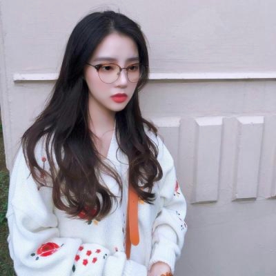 戴眼镜头像女生高清合集 21张唯美氛围感头像直接存