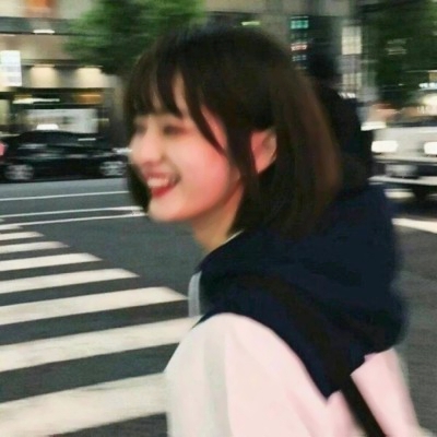 30张氛围感短发女生头像合集
