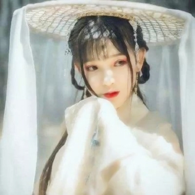26张高清唯美古风真人女生头像合集