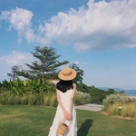12张高清好看的女生背影小清新QQ头像