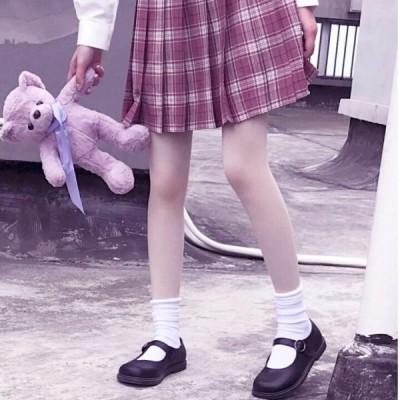 24张高清干净的QQ女生短裙腿控头像