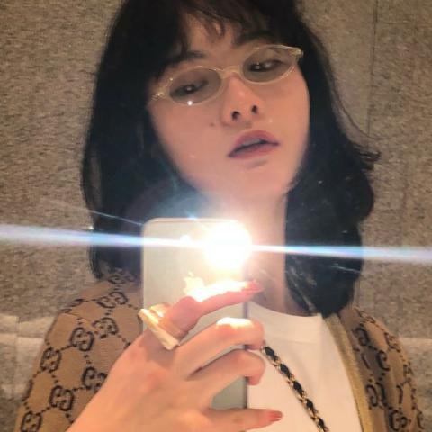 24张高清霸气超拽女生微信头像 酷飒感拉满