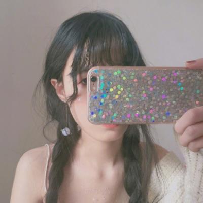 24张可爱手机控女生头像 高清好看精选合集