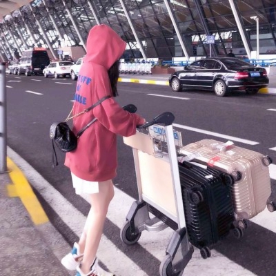 30张高清火辣女生身材头像 女生性感头像合集