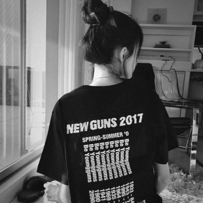 29张高清黑白伤感女生微信头像 氛围感拉满