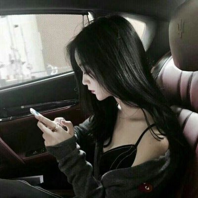 8张高清女生颓废迷茫QQ头像 伤感氛围感拉满