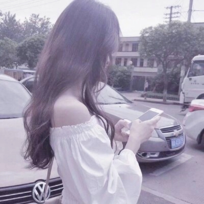 28张清新可爱女生背影头像 高清好看直接存