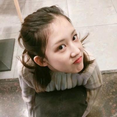 24张高清可爱萌系真人女生头像合集