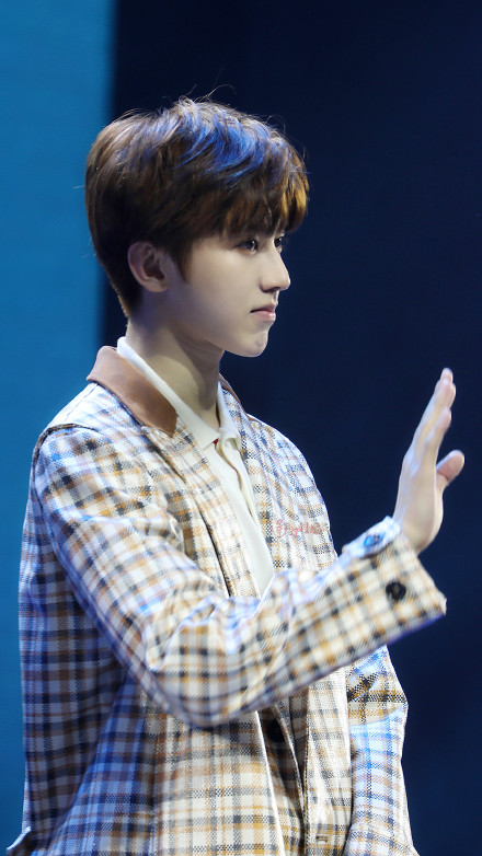 蔡徐坤专属壁纸合集来了