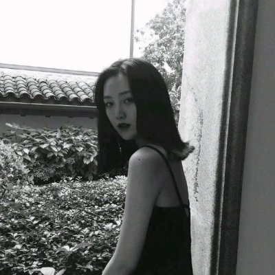 36张高清伤感黑白女生QQ头像 氛围感拉满