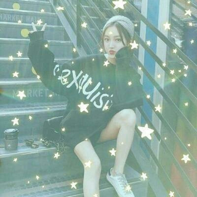 星星女生头像合集！34张高清唯美的星星系女头像分享
