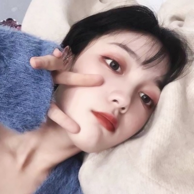 36张高清真实感女生个性时尚头像合集