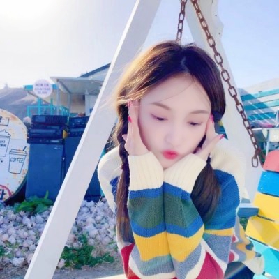 22张清新蓝色系女生头像 高清好看的小清新女头合集