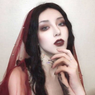 霸气少女高清头像合集 34张好看的霸气女生头像