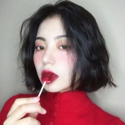 15张高清短发高冷女生头像 气质感拉满的氛围感女头合集