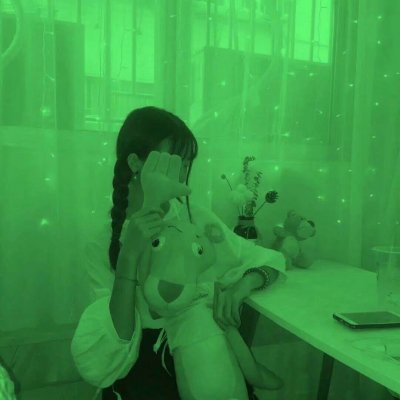 霸气又带感！15张高清不露脸绿色系女生QQ头像