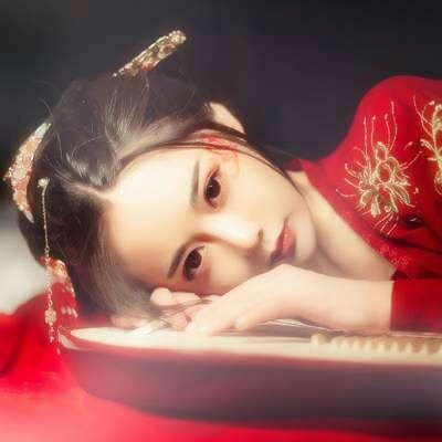 14张高清红衣古风真人女生头像 适合当壁纸或头像