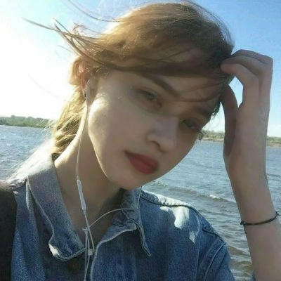 18张高清欧美复古风女生头像合集 氛围感拉满