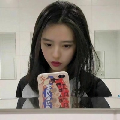 手机控女生看过来！14张个性QQ女生头像安排上了