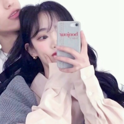 28张气质感拉满的唯美女生头像 高清无水印合集