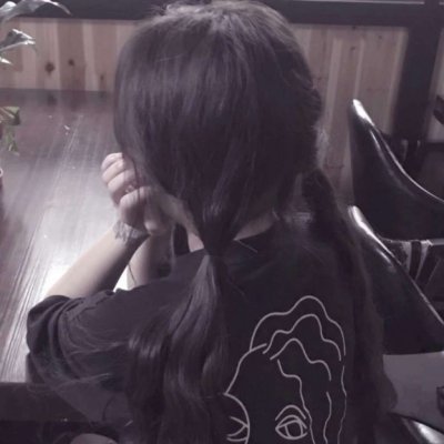 18张超萌双马尾女生背影头像 高清可爱款直接存