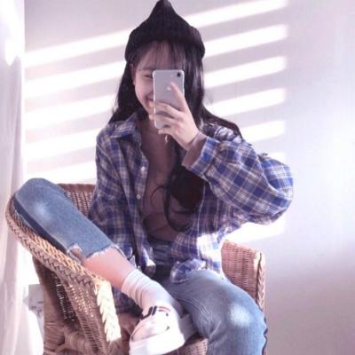 24张可爱手机控女生头像 高清好看精选合集