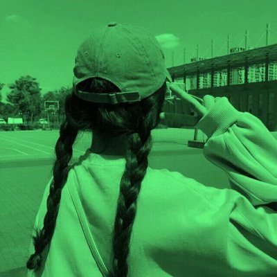 霸气又带感！15张高清不露脸绿色系女生QQ头像