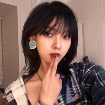 超火的超酷女生头像合集！14张高清又潮流的个性头像