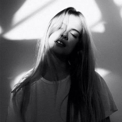 18张高清黑白伤感女生头像 适合当QQ头像的精选图