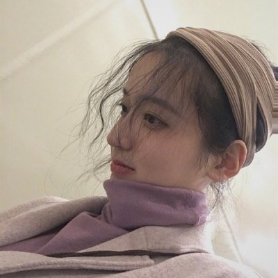 17张高清意境唯美女生QQ头像，氛围感拉满直接用