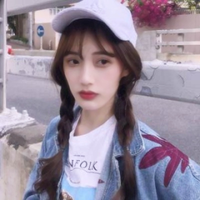 10张高清时尚潮女生头像 氛围感拉满