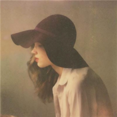 18张高清欧美复古风女生头像合集 氛围感拉满