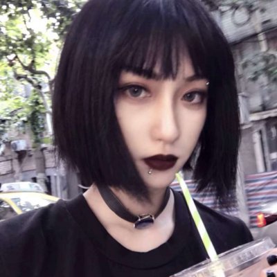 女生超拽霸气头像合集 34张高清好看的个性头像