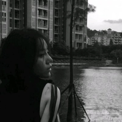 36张高清伤感黑白女生QQ头像 氛围感拉满