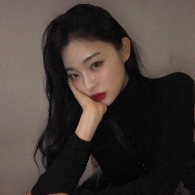 27张高清御姐真人头像合集 成熟感拉满的女生头像