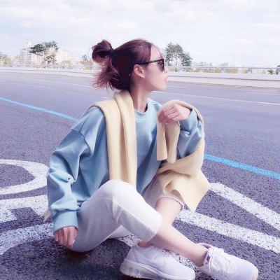 19张高清好看的女生侧面唯美QQ头像合集