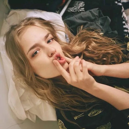 8张高清欧美风女生头像合集