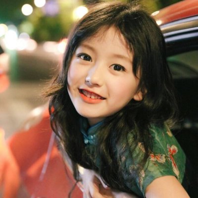 超治愈！10张高清可爱萌娃女孩QQ头像精选