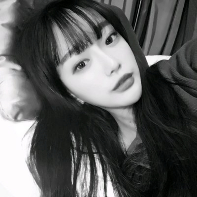 32张高清伤感黑白女生头像 适合当微信头像用