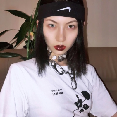 霸气少女高清头像合集 34张好看的霸气女生头像