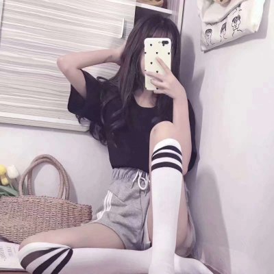 超拽手机控女生头像合集！27张高清质感头像直接抱走